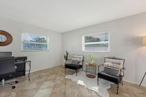 Villa ou maison à vendre à Sarasota, Floride: 3 chambres, 179.12 m2 № 1900596 - photo 25