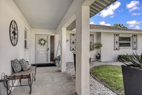 Villa ou maison à vendre à Sarasota, Floride: 3 chambres, 179.12 m2 № 1900596 - photo 10