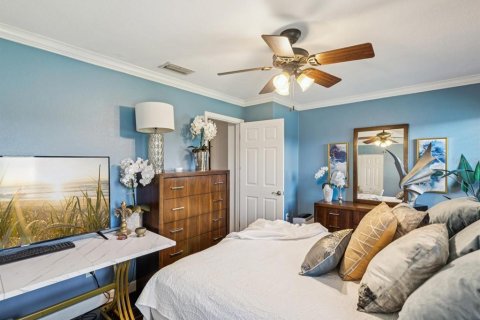 Townhouse in Saint Petersburg, Florida 2 bedrooms, 95.69 sq.m. № 2156860 - photo 26