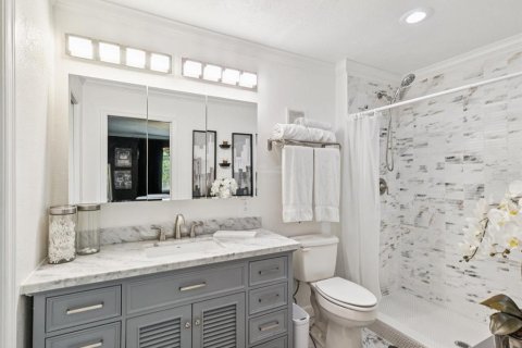 Townhouse in Saint Petersburg, Florida 2 bedrooms, 95.69 sq.m. № 2156860 - photo 22