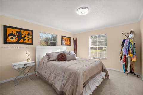 House in Ocala, Florida 3 bedrooms, 203.46 sq.m. № 1963689 - photo 27