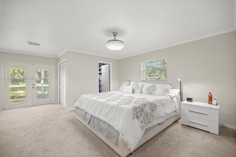 House in Ocala, Florida 3 bedrooms, 203.46 sq.m. № 1963689 - photo 28