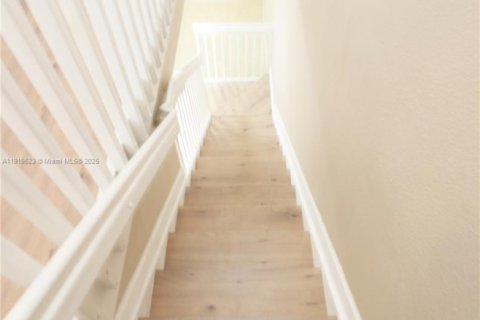 Townhouse in Homestead, Florida 3 bedrooms, 123.1 sq.m. № 1974765 - photo 15