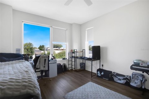 Touwnhouse à louer à Tampa, Floride: 3 chambres, 214.98 m2 № 2166752 - photo 16