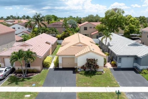 Casa en venta en Pembroke Pines, Florida, 3 dormitorios, 130.34 m2 № 1890061 - foto 26
