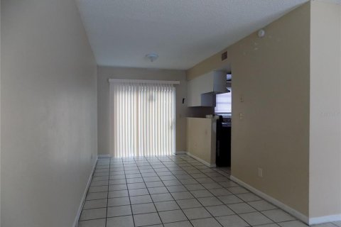 Touwnhouse à louer à Winter Haven, Floride: 2 chambres, 86.96 m2 № 2428971 - photo 5