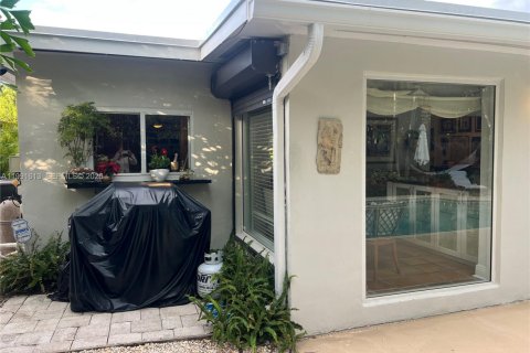 Купить виллу или дом в Ки-Бискейн, Флорида 3 спальни, 196.3м2, № 2052295 - фото 25