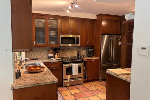 Купить виллу или дом в Ки-Бискейн, Флорида 3 спальни, 196.3м2, № 2052295 - фото 12