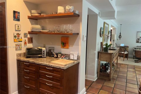 Купить виллу или дом в Ки-Бискейн, Флорида 3 спальни, 196.3м2, № 2052295 - фото 13