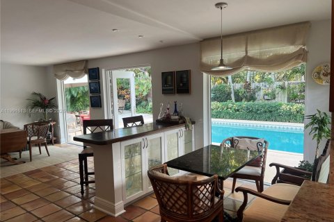 Купить виллу или дом в Ки-Бискейн, Флорида 3 спальни, 196.3м2, № 2052295 - фото 8