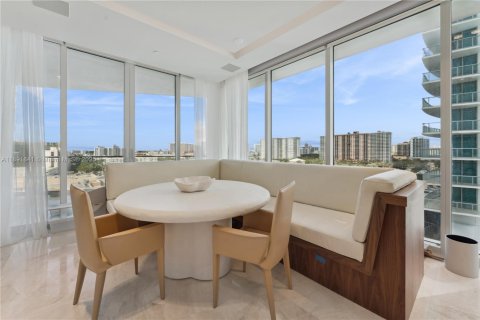 Copropriété à vendre à Sunny Isles Beach, Floride: 4 chambres, 281.22 m2 № 2021648 - photo 8