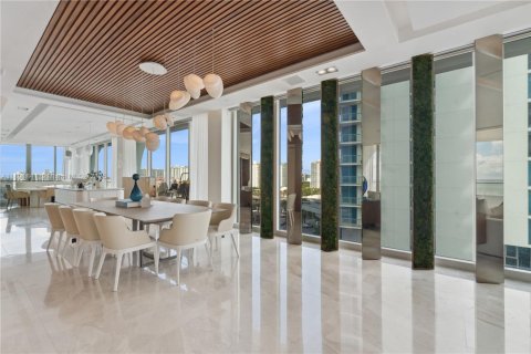 Copropriété à vendre à Sunny Isles Beach, Floride: 4 chambres, 281.22 m2 № 2021648 - photo 6