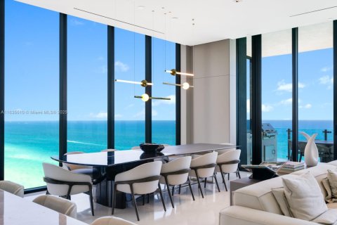 Condo in Sunny Isles Beach, Florida, 3 bedrooms  № 1865453 - photo 9