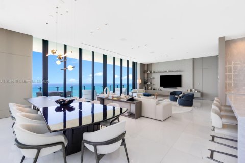 Condo in Sunny Isles Beach, Florida, 3 bedrooms  № 1865453 - photo 1