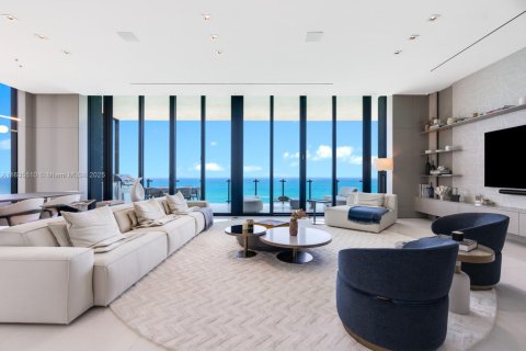 Condo in Sunny Isles Beach, Florida, 3 bedrooms  № 1865453 - photo 2