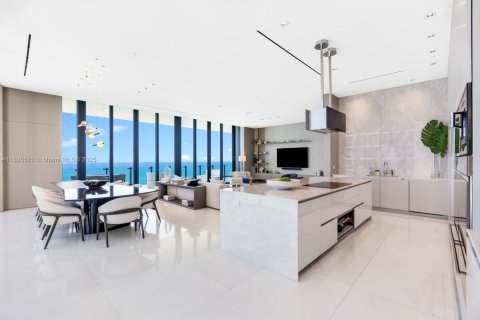 Condo in Sunny Isles Beach, Florida, 3 bedrooms  № 1865453 - photo 13