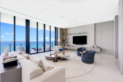 Condo in Sunny Isles Beach, Florida, 3 bedrooms  № 1865453 - photo 11