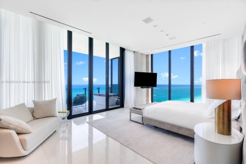 Condo in Sunny Isles Beach, Florida, 3 bedrooms  № 1865453 - photo 22