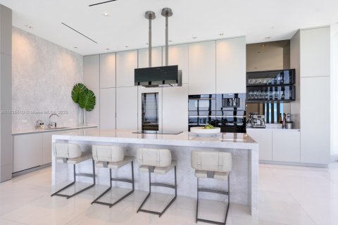 Condo in Sunny Isles Beach, Florida, 3 bedrooms  № 1865453 - photo 15