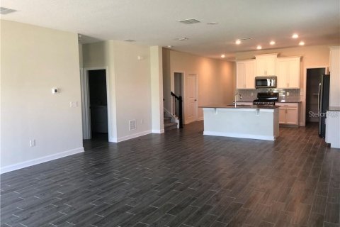 Villa ou maison à louer à Davenport, Floride: 5 chambres, 273.32 m2 № 2420120 - photo 6