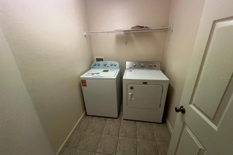 Touwnhouse à louer à Kissimmee, Floride: 3 chambres, 187.01 m2 № 2421925 - photo 13