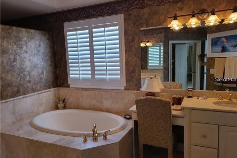 Casa en alquiler en Orlando, Florida, 5 dormitorios, 399.48 m2 № 2195990 - foto 6