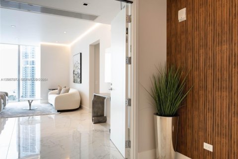 Copropriété à louer à Sunny Isles Beach, Floride: 4 chambres, 302.12 m2 № 2293127 - photo 2