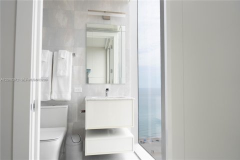 Copropriété à louer à Sunny Isles Beach, Floride: 4 chambres, 302.12 m2 № 2293127 - photo 15