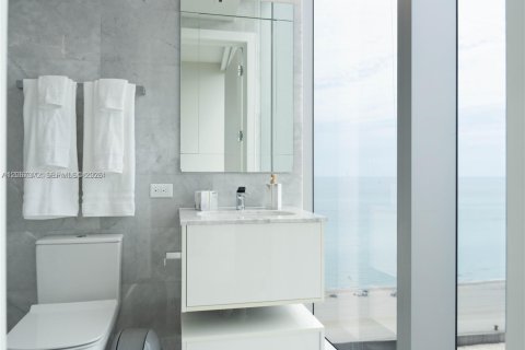 Copropriété à louer à Sunny Isles Beach, Floride: 4 chambres, 302.12 m2 № 2293127 - photo 16