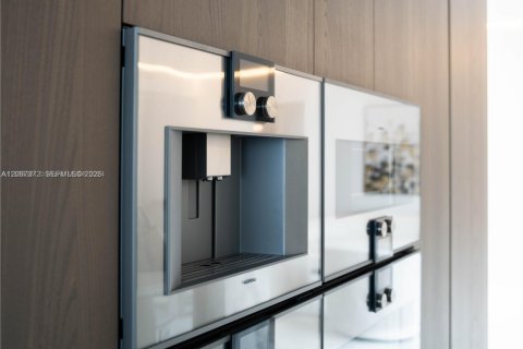 Copropriété à louer à Sunny Isles Beach, Floride: 4 chambres, 302.12 m2 № 2293127 - photo 9