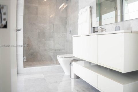 Copropriété à louer à Sunny Isles Beach, Floride: 4 chambres, 302.12 m2 № 2293127 - photo 14