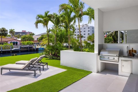 House in Fort Lauderdale, Florida 6 bedrooms, 419.08 sq.m. № 1728130 - photo 25