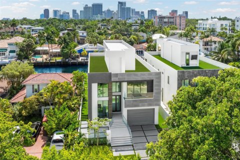 House in Fort Lauderdale, Florida 6 bedrooms, 419.08 sq.m. № 1728130 - photo 30