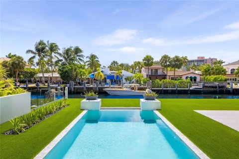 House in Fort Lauderdale, Florida 6 bedrooms, 419.08 sq.m. № 1728130 - photo 27