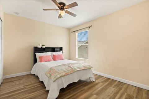House in Winter Garden, Florida 5 bedrooms, 220.09 sq.m. № 1909950 - photo 19