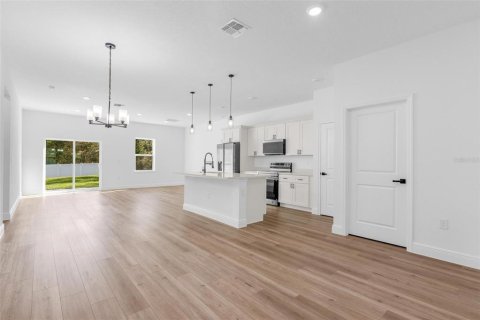 House in Ocala, Florida 4 bedrooms, 173.26 sq.m. № 2099471 - photo 13