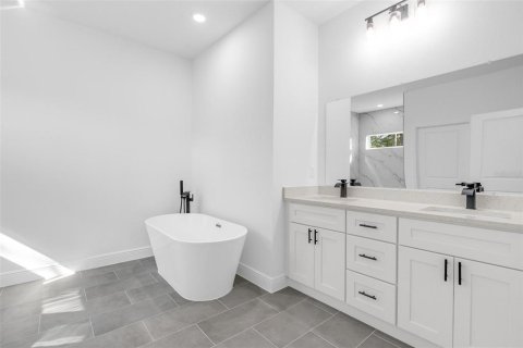 House in Ocala, Florida 4 bedrooms, 173.26 sq.m. № 2099471 - photo 23