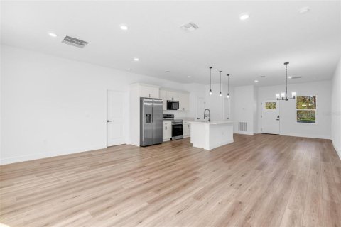 House in Ocala, Florida 4 bedrooms, 173.26 sq.m. № 2099471 - photo 7