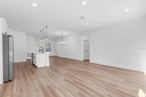 House in Ocala, Florida 4 bedrooms, 173.26 sq.m. № 2099471 - photo 8