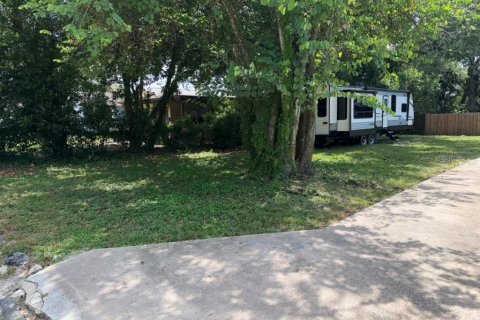 House in Tampa, Florida 3 bedrooms, 120.77 sq.m. № 2219644 - photo 8