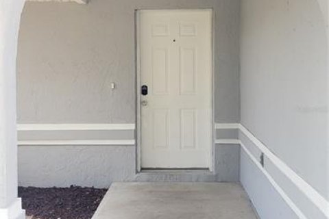 House in Lakeland, Florida 3 bedrooms, 134.15 sq.m. № 1650279 - photo 2
