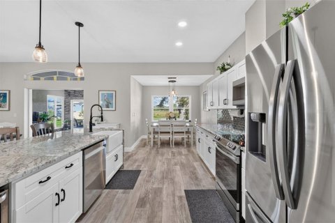 Villa ou maison à vendre à Leesburg, Floride: 3 chambres, 153.85 m2 № 2420475 - photo 4