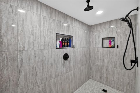 Villa ou maison à vendre à Leesburg, Floride: 3 chambres, 153.85 m2 № 2420475 - photo 10