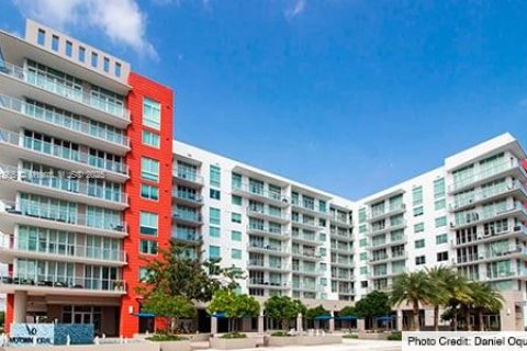 Condo in Doral, Florida, 1 bedroom  № 1953474 - photo 1