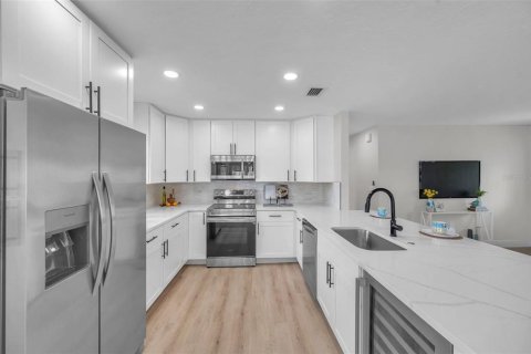 Villa ou maison à vendre à Sarasota, Floride: 3 chambres, 125.98 m2 № 1773422 - photo 13