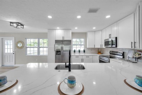Villa ou maison à vendre à Sarasota, Floride: 3 chambres, 125.98 m2 № 1773422 - photo 18