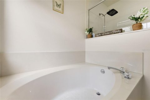 Villa ou maison à vendre à Ocoee, Floride: 4 chambres, 195.47 m2 № 1918080 - photo 21