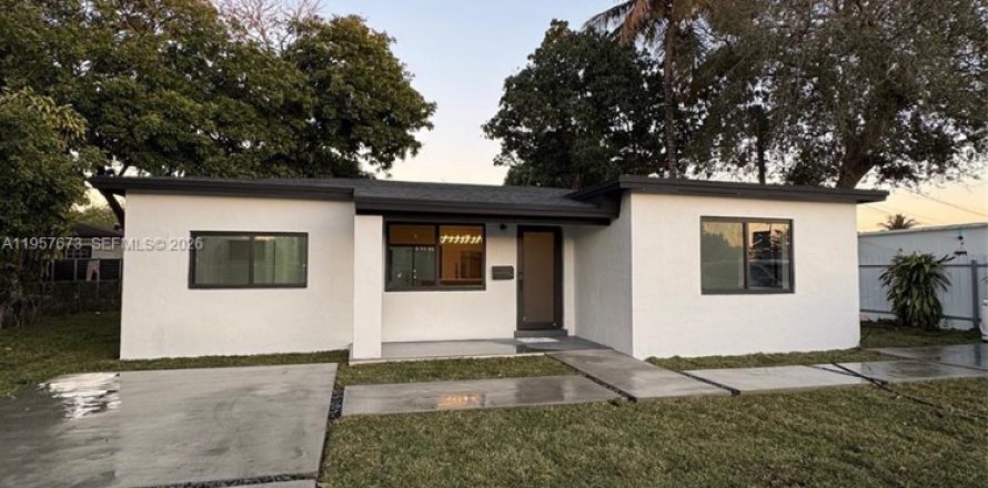 Casa en Miami, Florida 3 dormitorios, 88.26 m2 № 2011356
