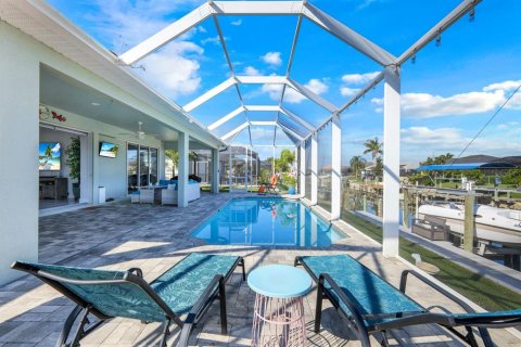 Casa en venta en Cape Coral, Florida, 3 dormitorios, 178.84 m2 № 1612670 - foto 25