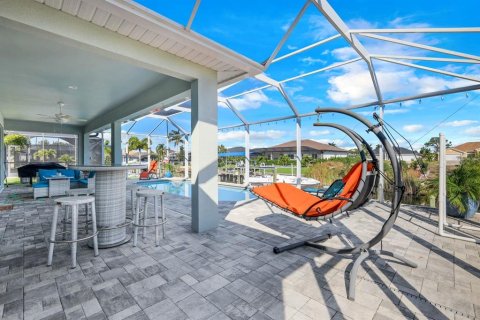 Casa en venta en Cape Coral, Florida, 3 dormitorios, 178.84 m2 № 1612670 - foto 26